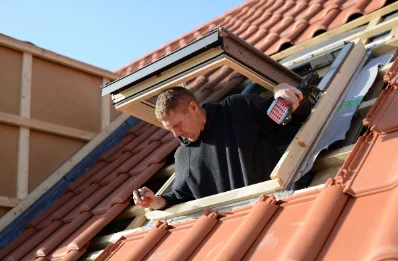 Pose de fenêtres de toit Velux à Colmen